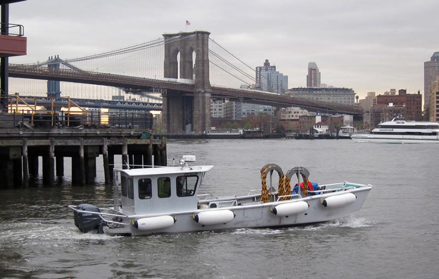 Dive inspection vessel at Pier 17 along the East River, New York. Photo taken by Jacobs staff.