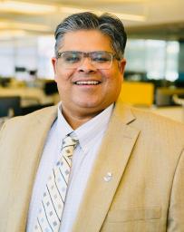 Farhan Headshot1