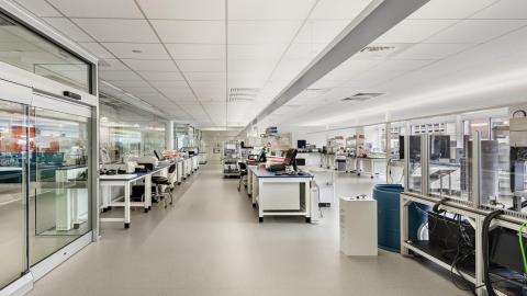 Foundation Medicine Interior Laboratory