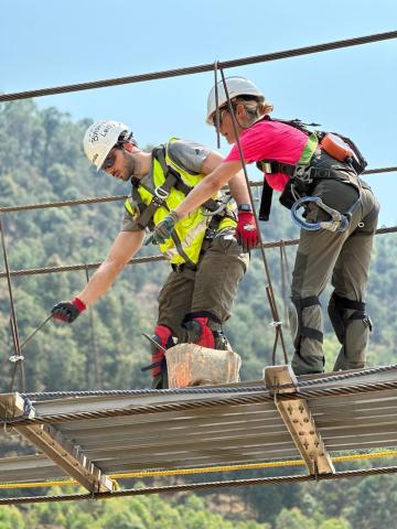 B2P team works on decking