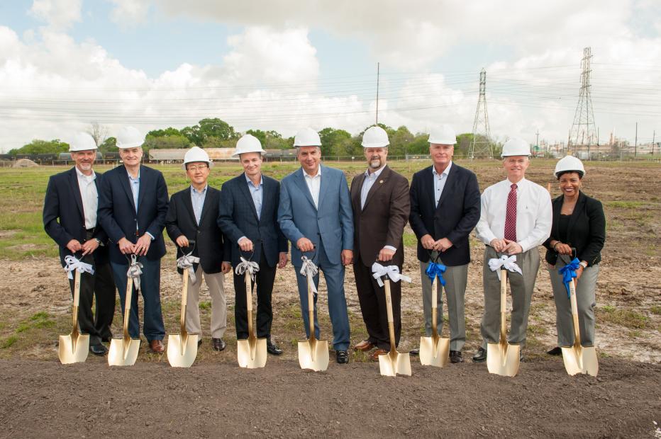 Jacobs team at the Lubrizol Deer Park facility groundbreaking