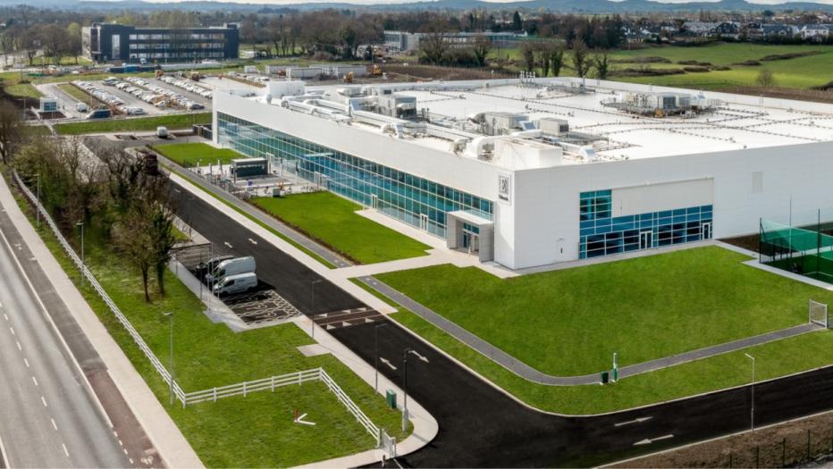Front elevation of new Edwards Lifesciences Limerick facility
