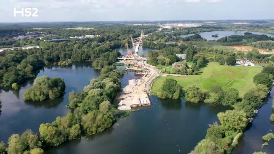 Building the UKs longest railway bridge - the Colne Valley Viaduct