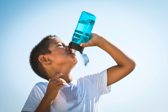 boy-drinking-water