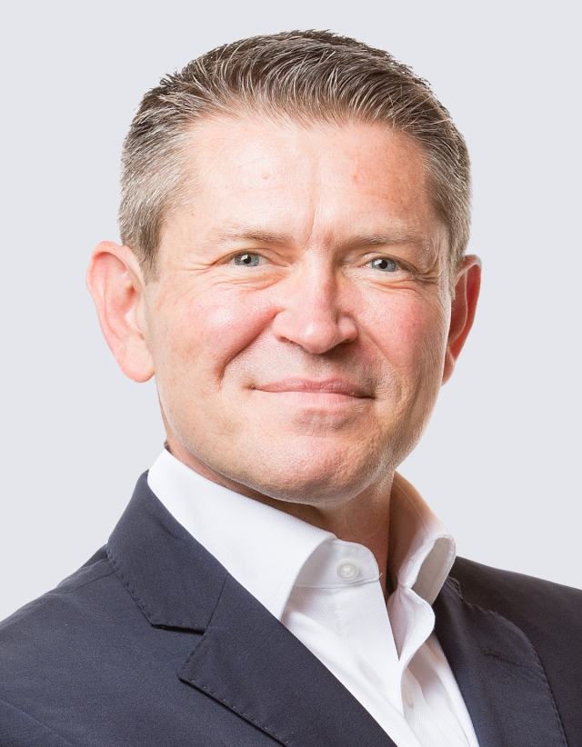 Christian Knutson