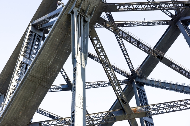 Complex bridge
