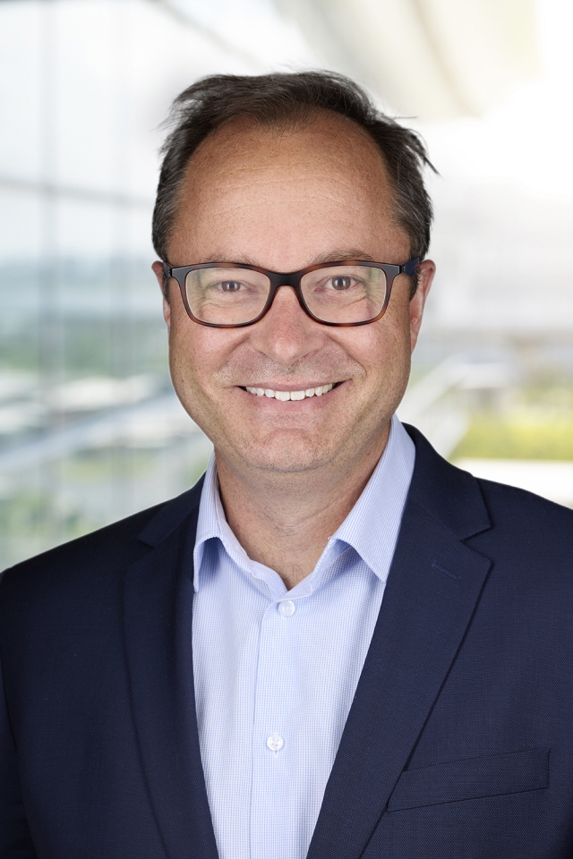 Derek Langgons