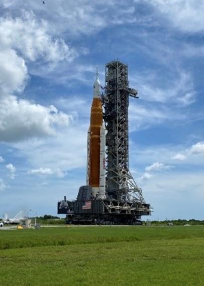 Artemis_I_rocket_traported_back_to_VAB,_July_2._Credit_NASA