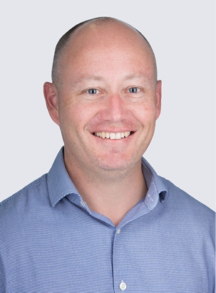 Alistair Fox