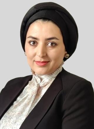 Friba_Hossaini_headshots_sized_303_x_412px_01
