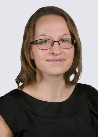 Lara Kruk headshot