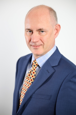 Damian Carey headshot
